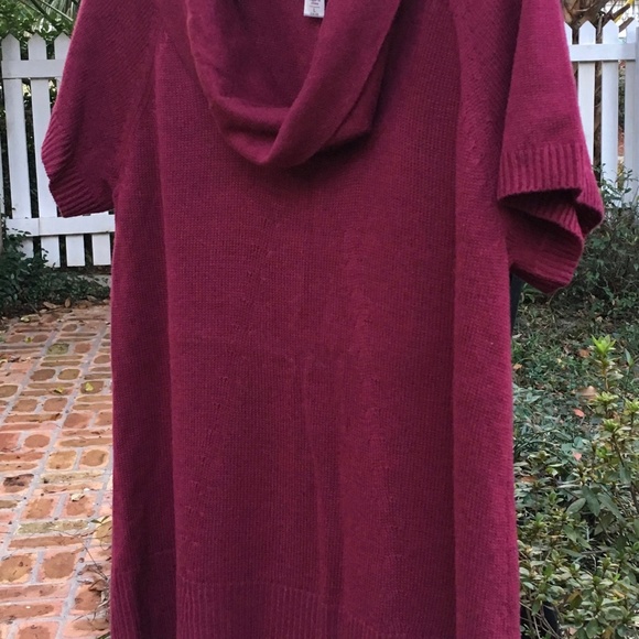 cute burgundy sweater - Picture 2 of 3